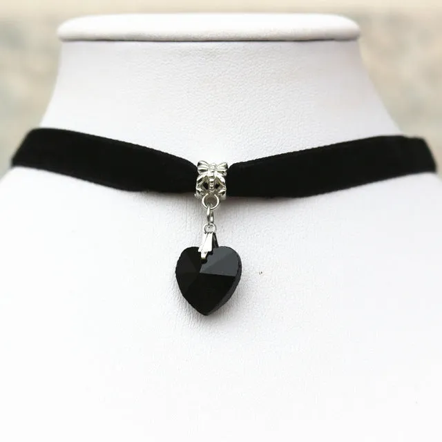 N2015 Gothic Terylene Choker Necklace Love Heart Crystal Pendant Sailor Moon Woman Girl Jewelry Fashion Necklaces One Direction