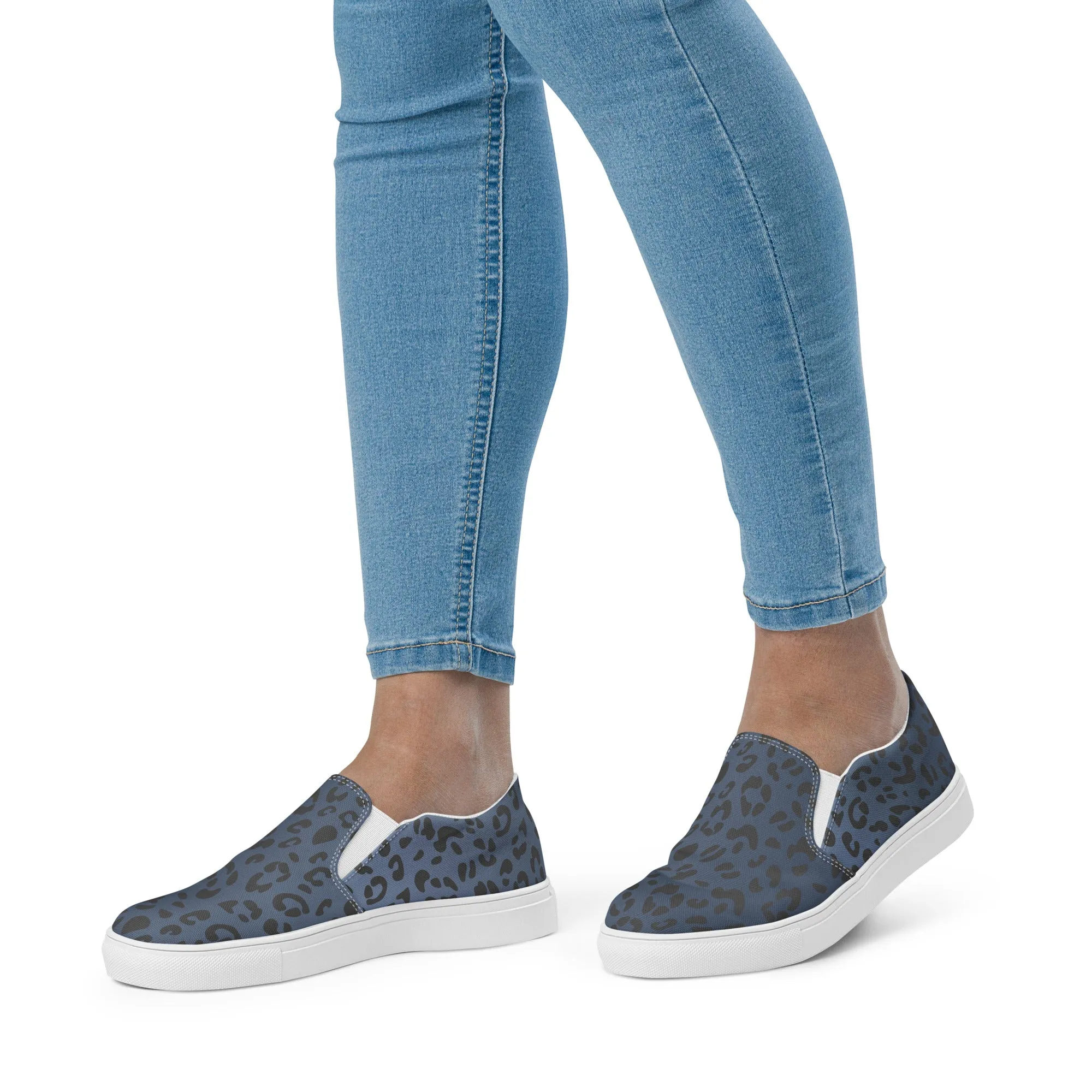 Rainbow Blue Leopard Print Slip-on Canvas Shoes (female sizes)