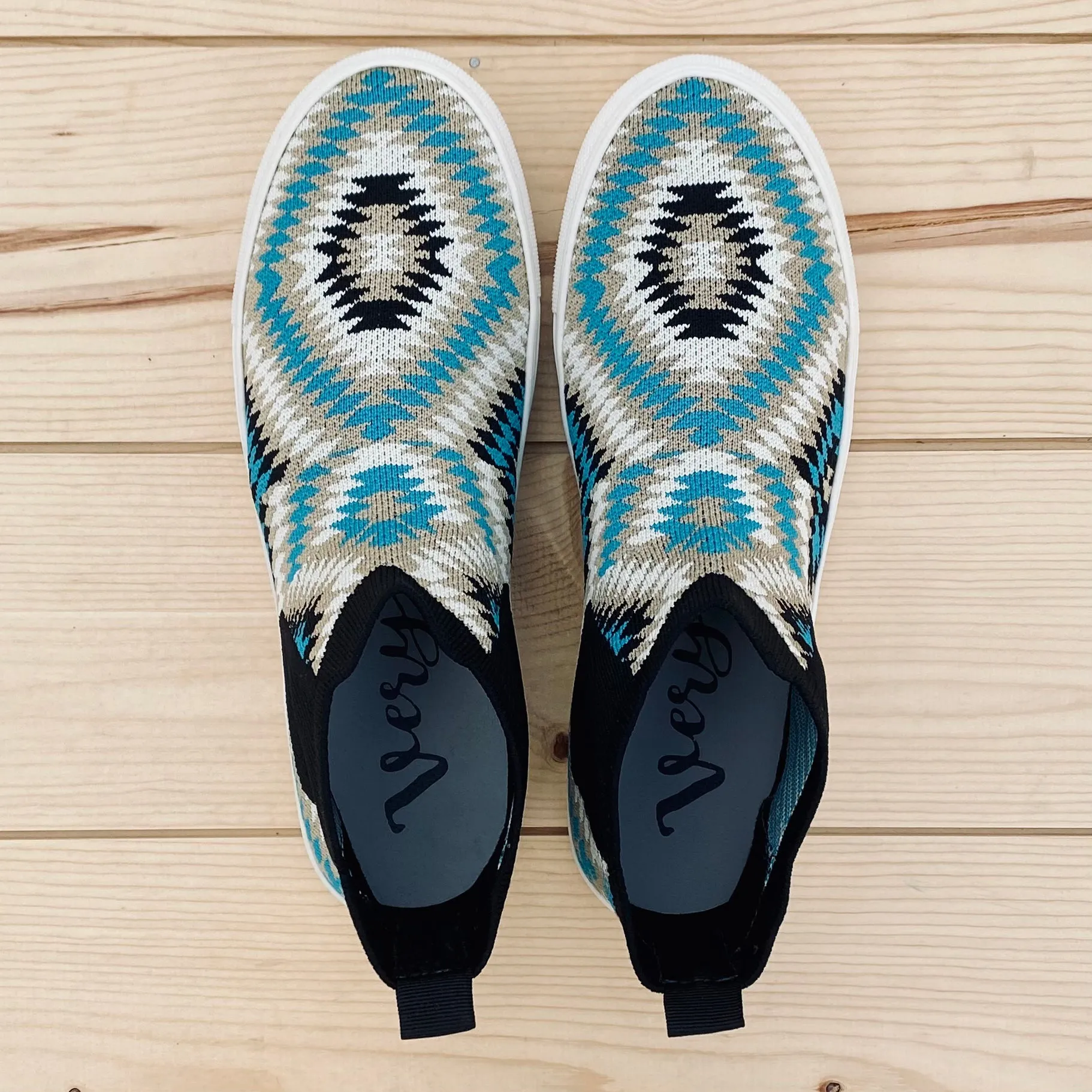 Very G "Bess" Black & Turquoise Slip-on Shoes